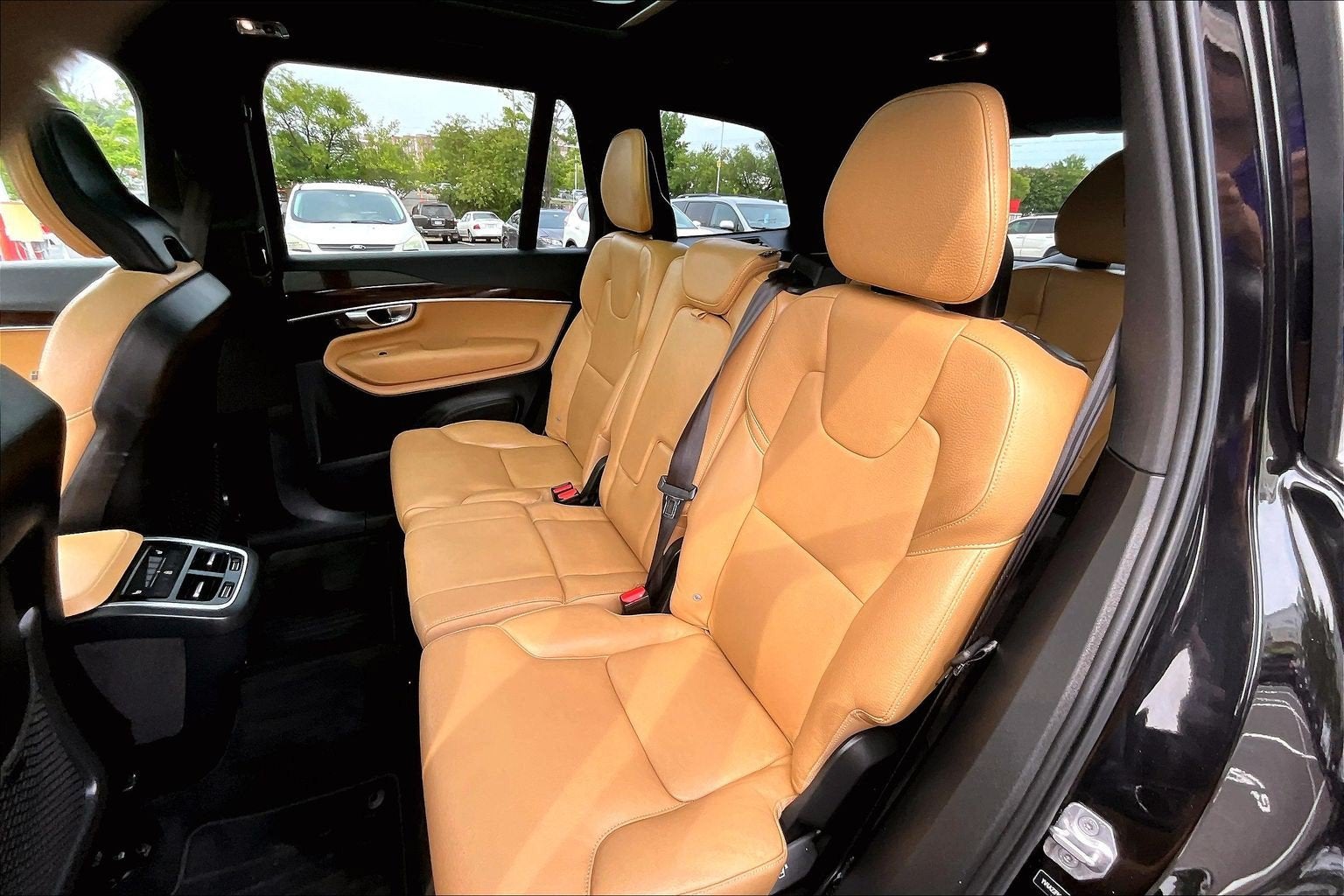 2019 Volvo XC90 Momentum