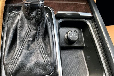 2019 Volvo XC90 Momentum