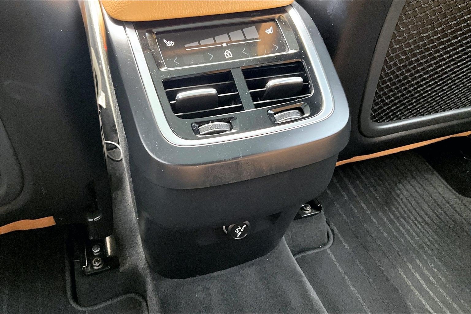 2019 Volvo XC90 Momentum