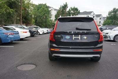 2019 Volvo XC90 Momentum
