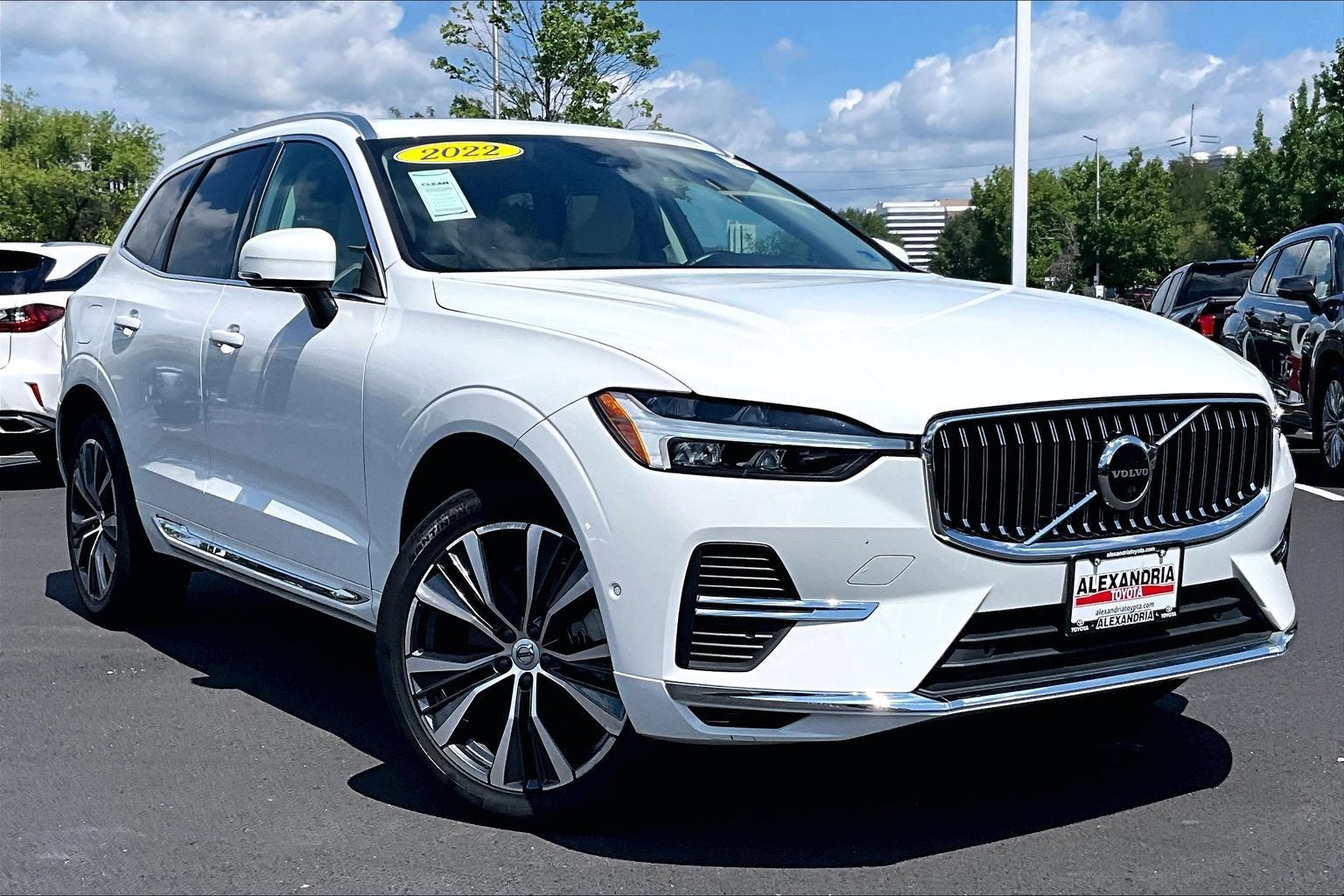 2022 Volvo XC60 Recharge Plug-In Hybrid Inscription Expression