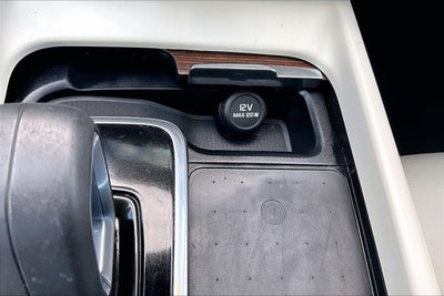 2022 Volvo XC60 Recharge Plug-In Hybrid Inscription Expression