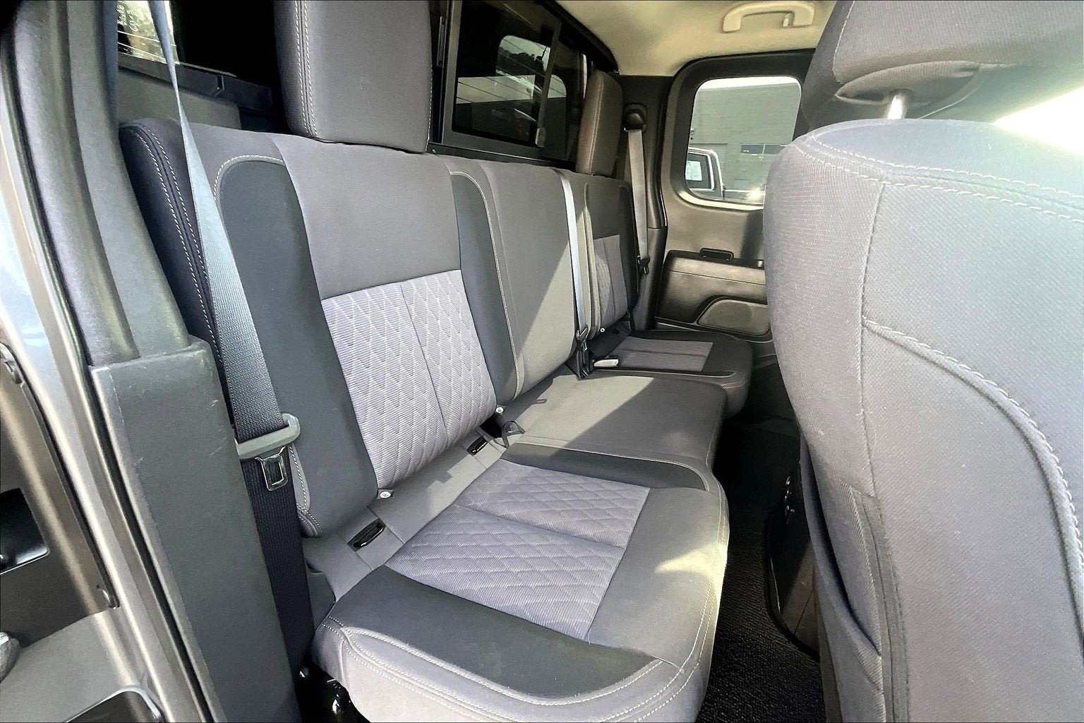 2020 Nissan Titan SV