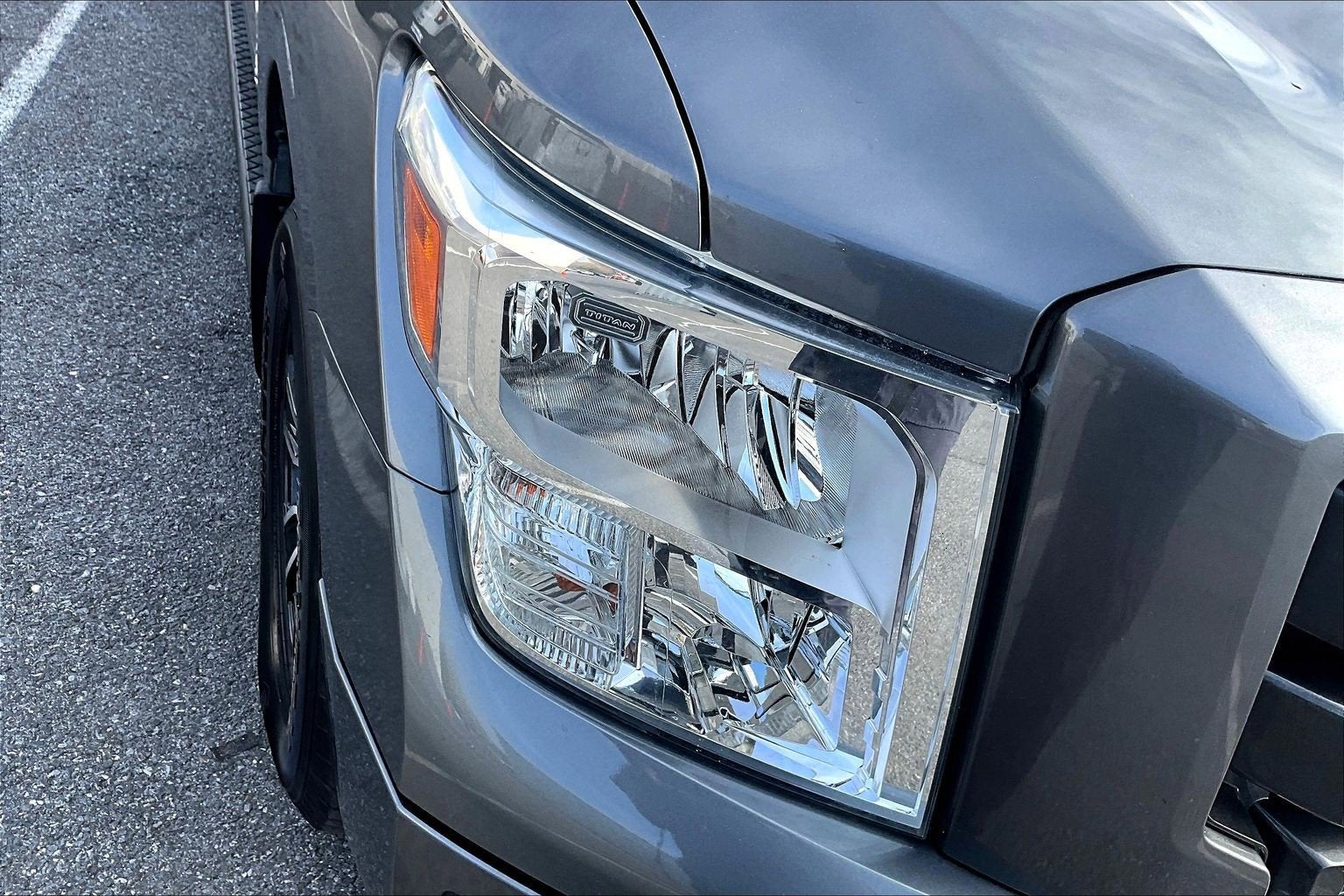 2020 Nissan Titan SV