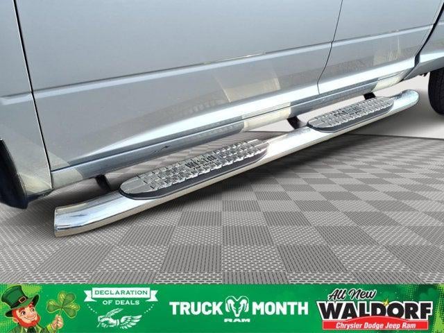 2017 RAM 1500 SLT Quad Cab 4x4 6'4' Box