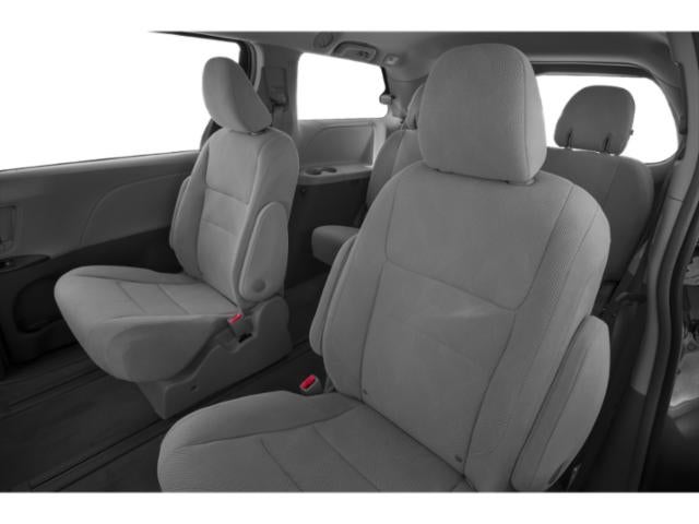 2019 Toyota Sienna LE 8 Passenger