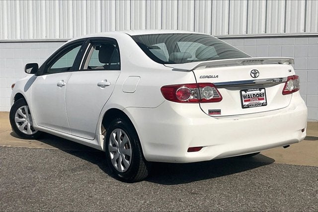 2011 Toyota COROLLA LE