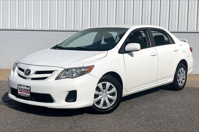 2011 Toyota COROLLA LE