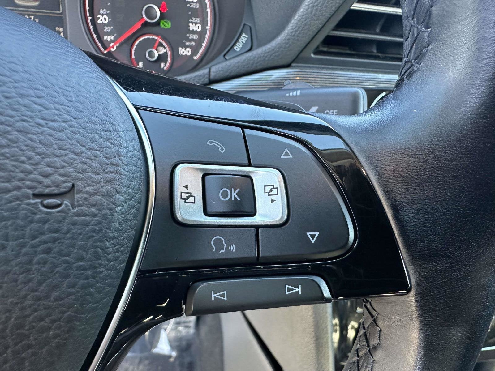 2020 Volkswagen Passat 2.0T R-Line