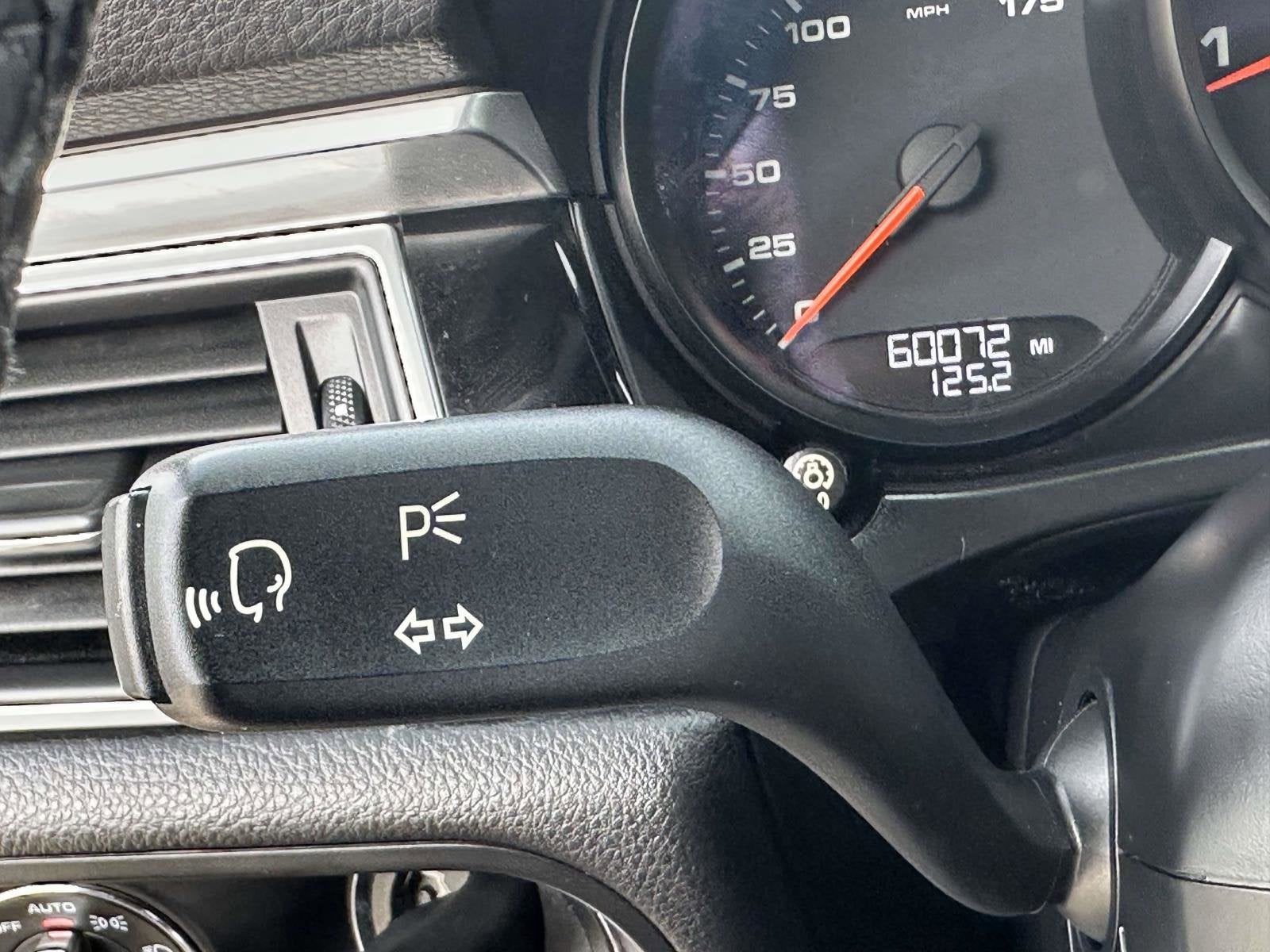 2018 Porsche Macan Base