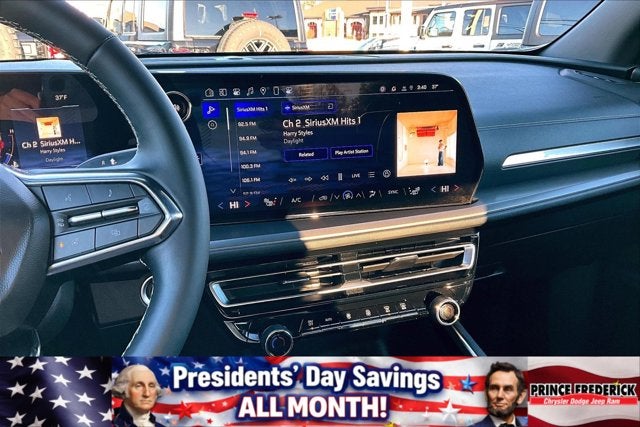 2025 Chevrolet Traverse FWD LT