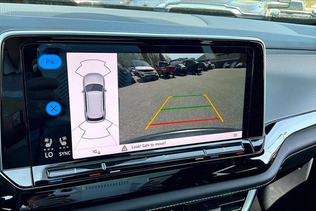 2024 Volkswagen Atlas Cross Sport 2.0T SEL R-Line