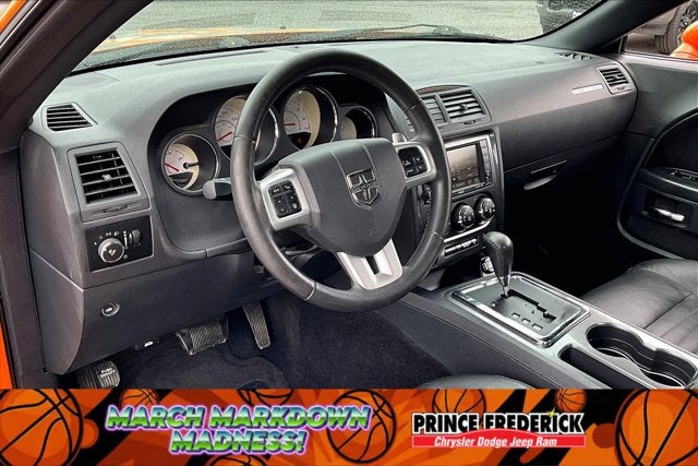2014 Dodge Challenger SXT Plus