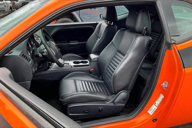 2014 Dodge Challenger SXT Plus