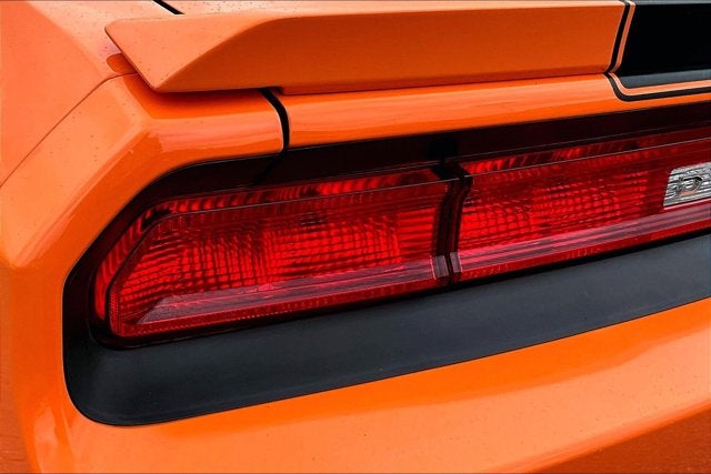 2014 Dodge Challenger SXT Plus