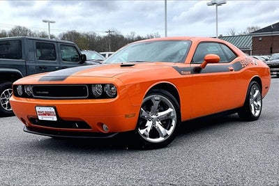 2014 Dodge Challenger SXT Plus