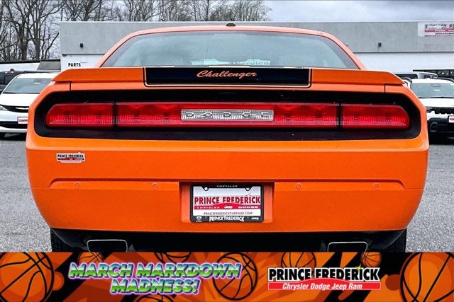 2014 Dodge Challenger SXT Plus