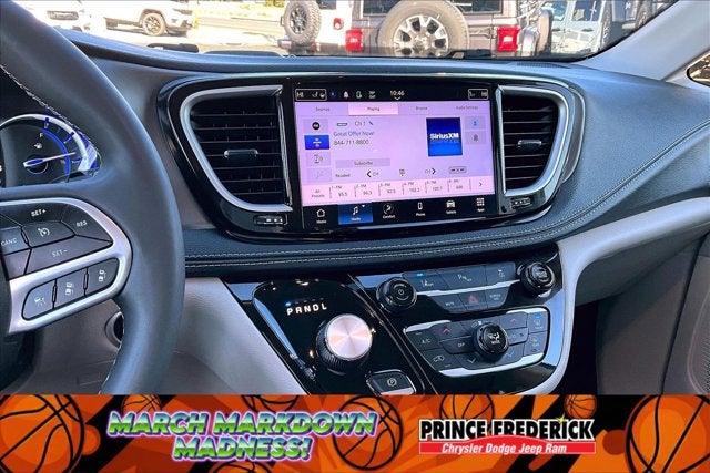 2023 Chrysler Pacifica Hybrid Touring L