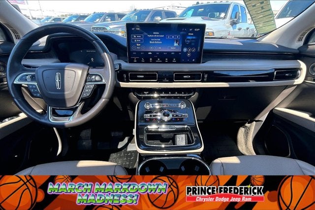 2022 Lincoln Nautilus Reserve