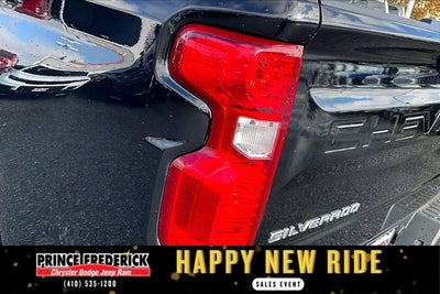 2023 Chevrolet Silverado 1500 Custom Trail Boss