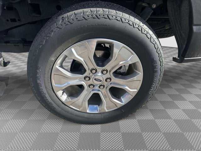 2022 Ford F-150 Base