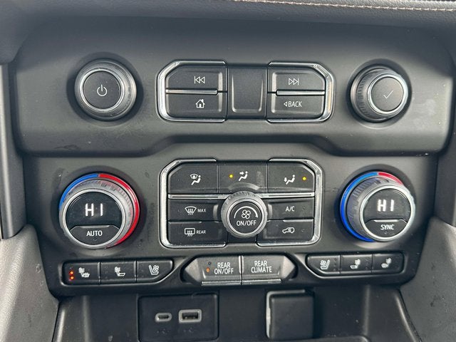 2023 Chevrolet Suburban High Country