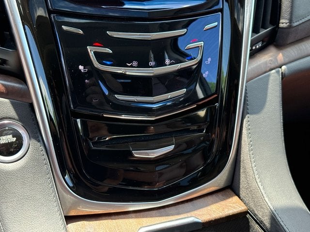 2019 Cadillac Escalade Luxury