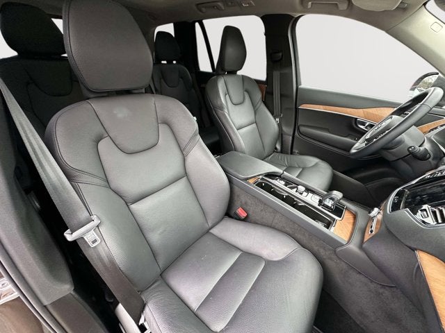 2024 Volvo XC90 Plus Bright Theme