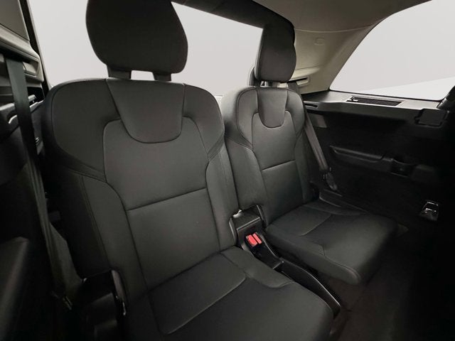 2024 Volvo XC90 Plus Bright Theme