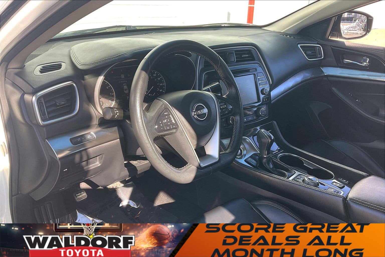 2023 Nissan Maxima SV