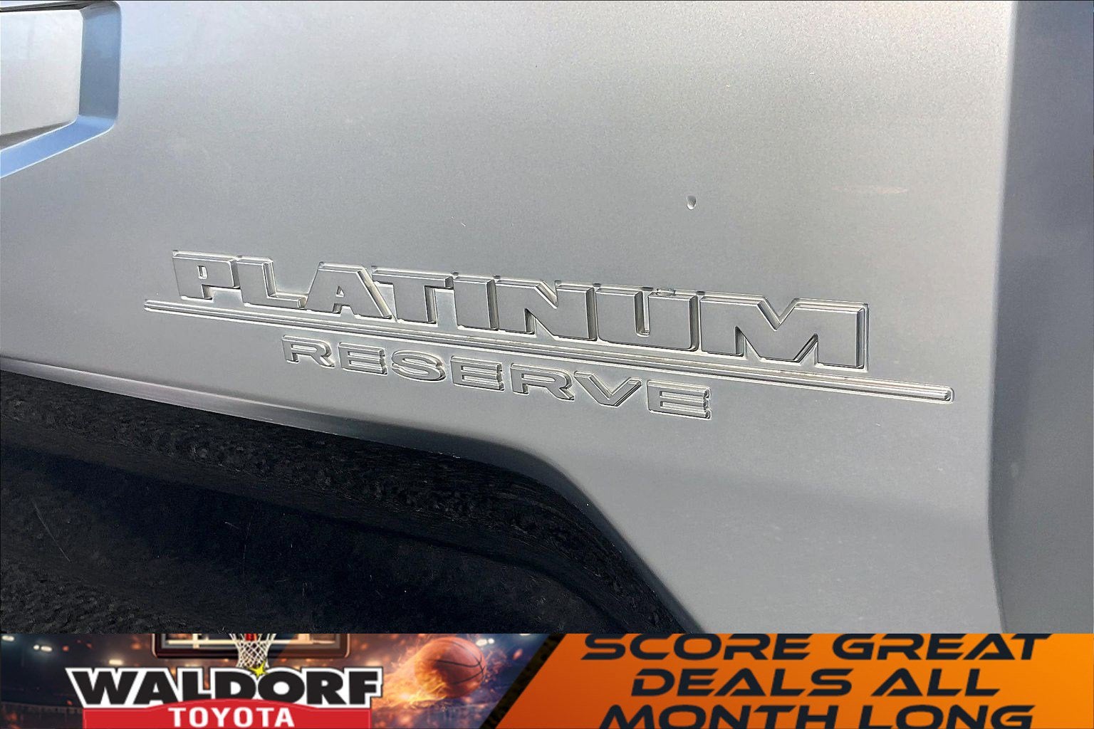 2022 Nissan Titan Platinum Reserve