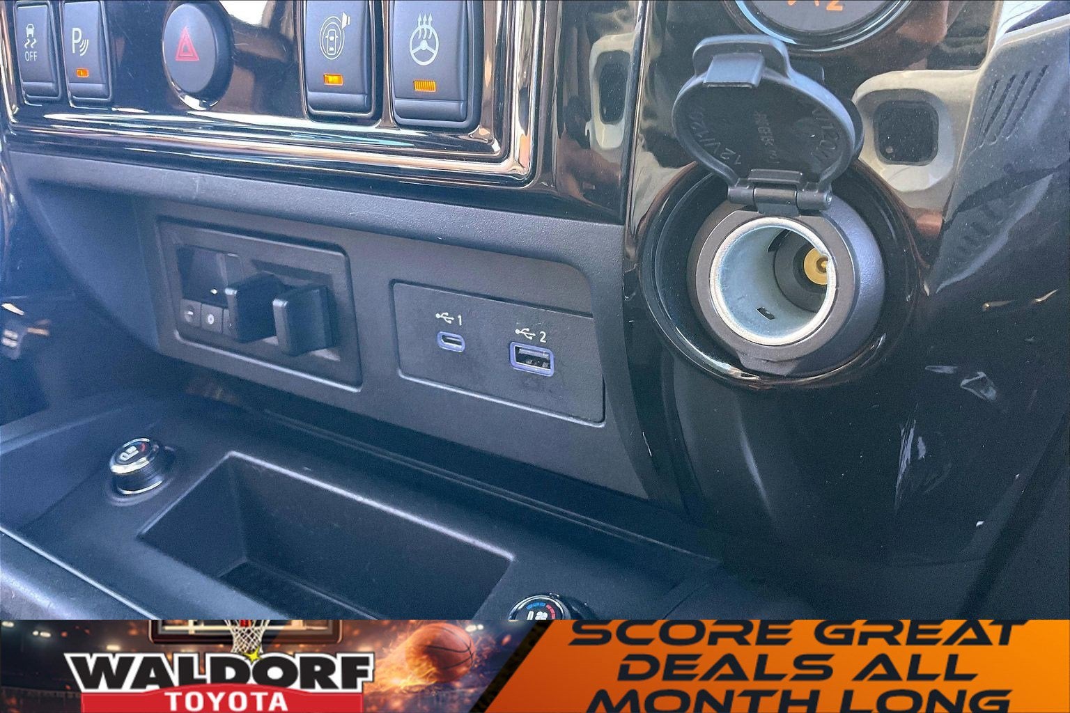 2022 Nissan Titan Platinum Reserve