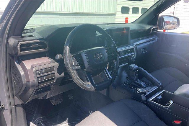 2025 Toyota Tacoma 4WD SR5