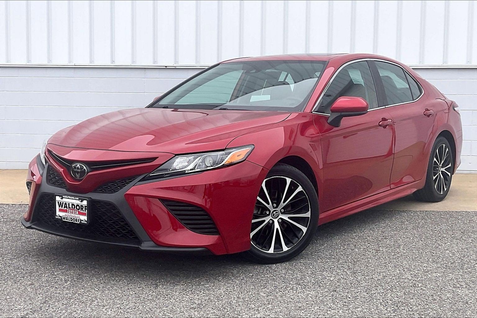 2020 Toyota Camry SE