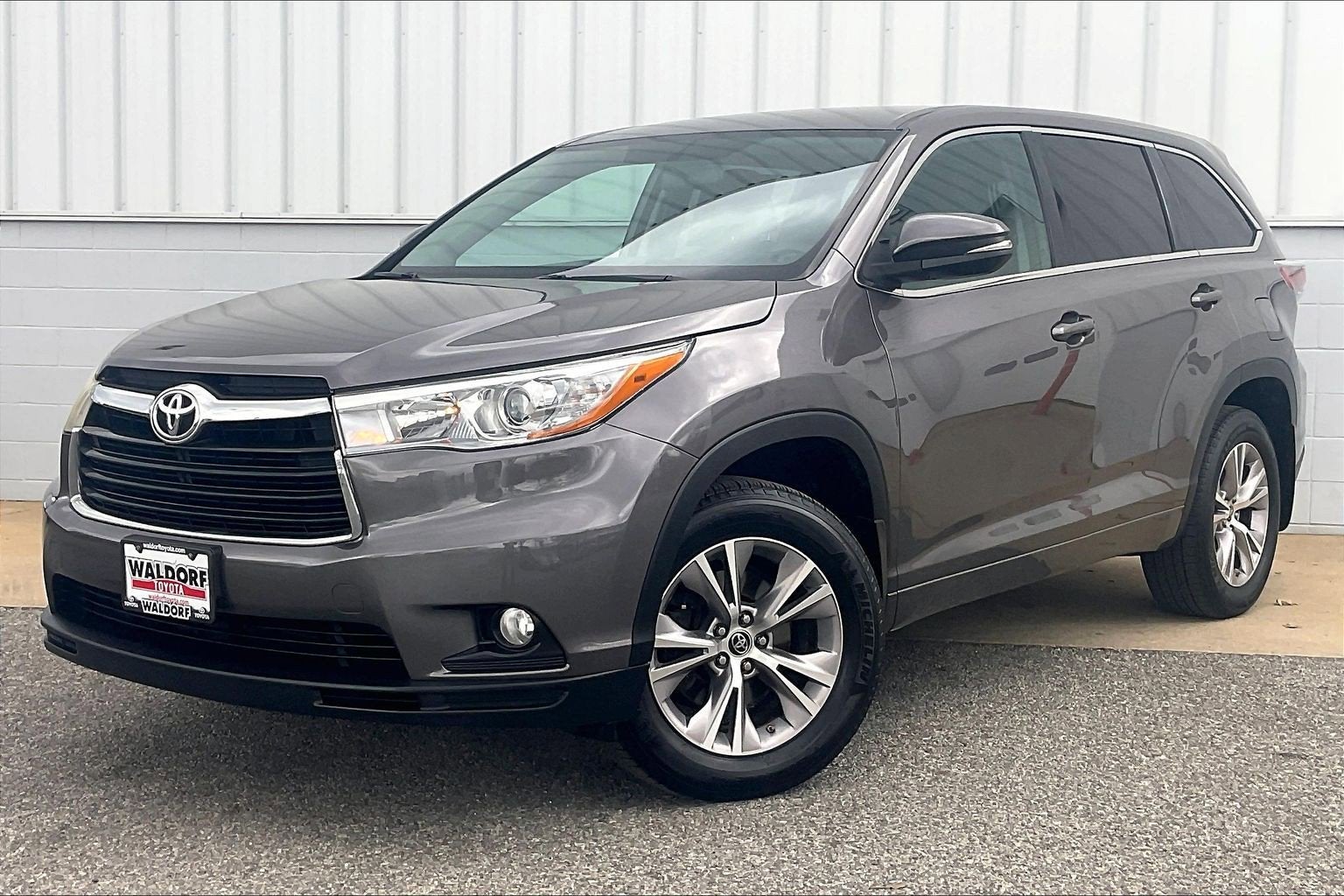 2016 Toyota Highlander LE Plus V6