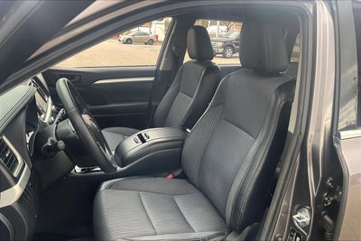 2016 Toyota Highlander LE Plus V6