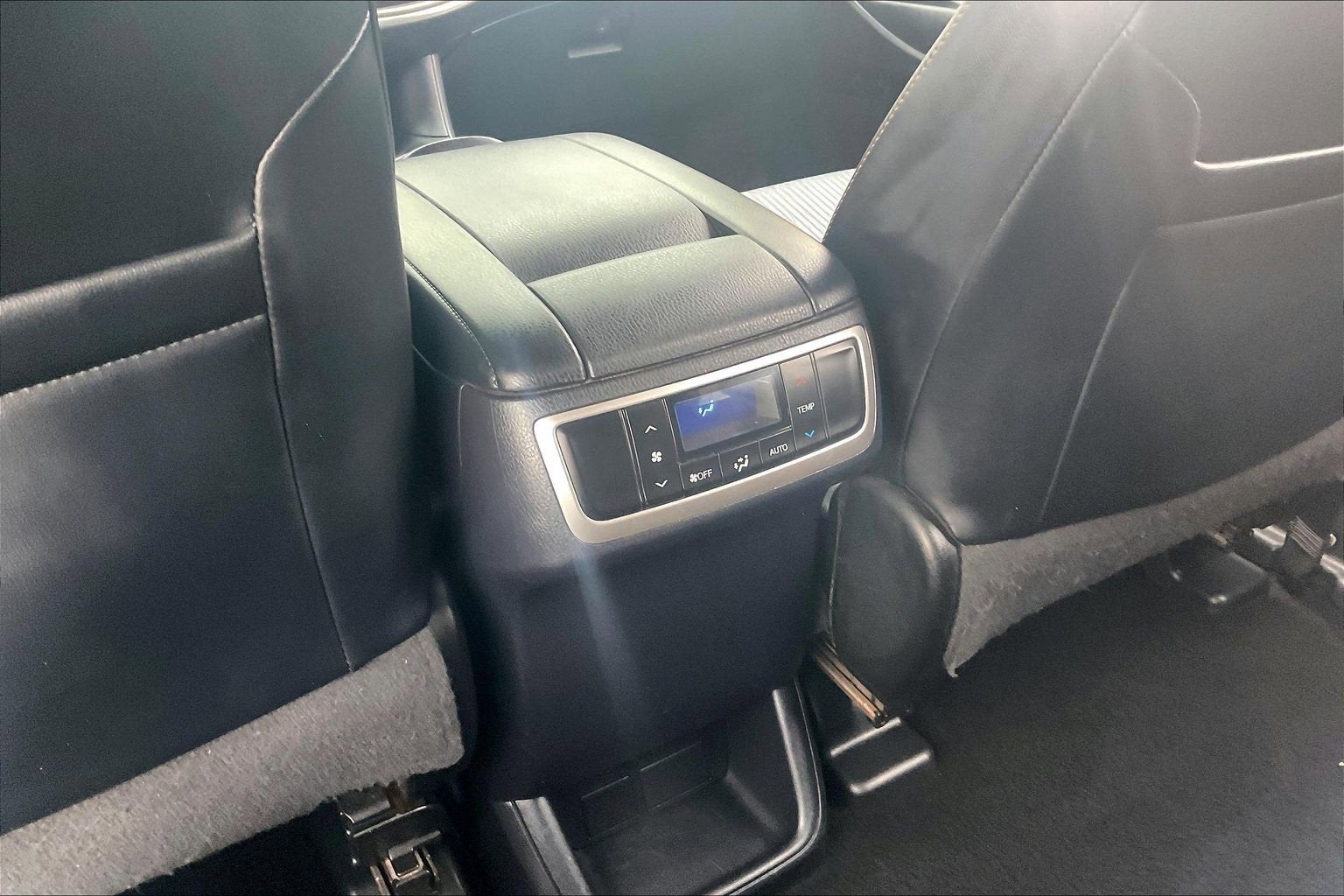 2016 Toyota Highlander LE Plus V6