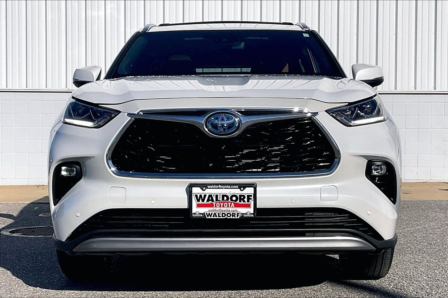 2024 Toyota Highlander Hybrid Platinum