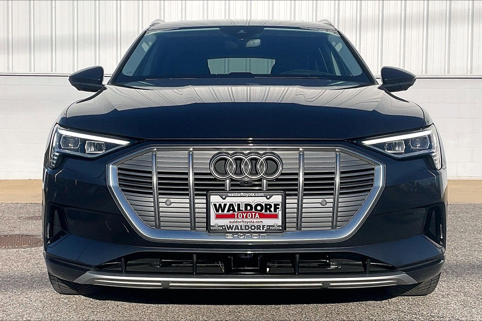 2019 Audi e-tron Prestige