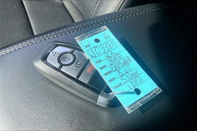 2022 Ford Explorer XLT 4WD WITH FACTORY TOW PKG