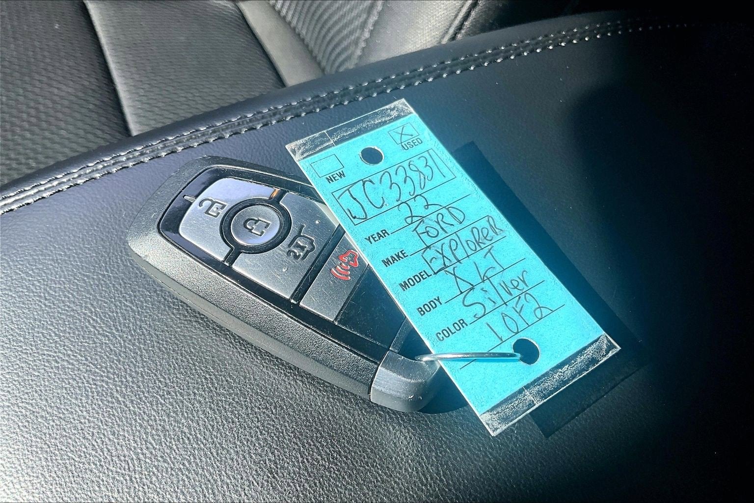 2022 Ford Explorer XLT 4WD WITH FACTORY TOW PKG