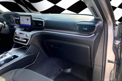 2022 Ford Explorer XLT 4WD WITH FACTORY TOW PKG