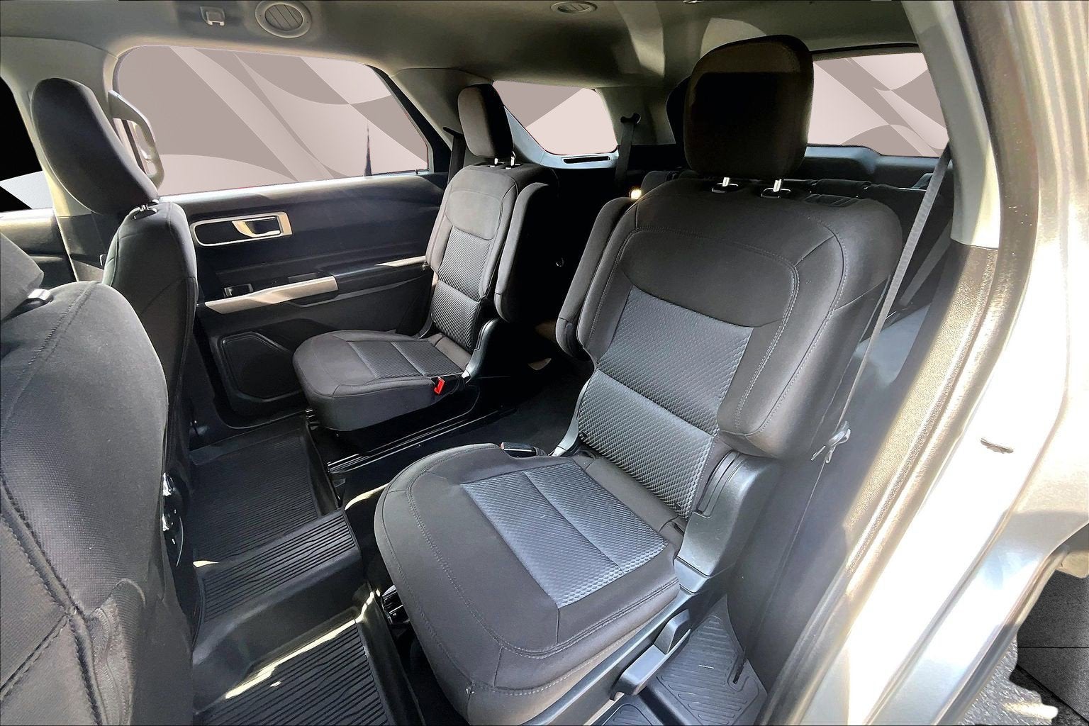 2022 Ford Explorer XLT 4WD WITH FACTORY TOW PKG