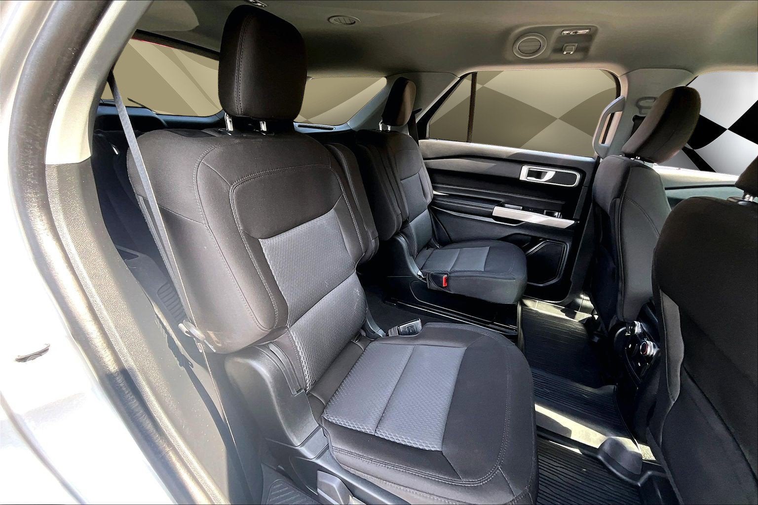 2022 Ford Explorer XLT 4WD WITH FACTORY TOW PKG