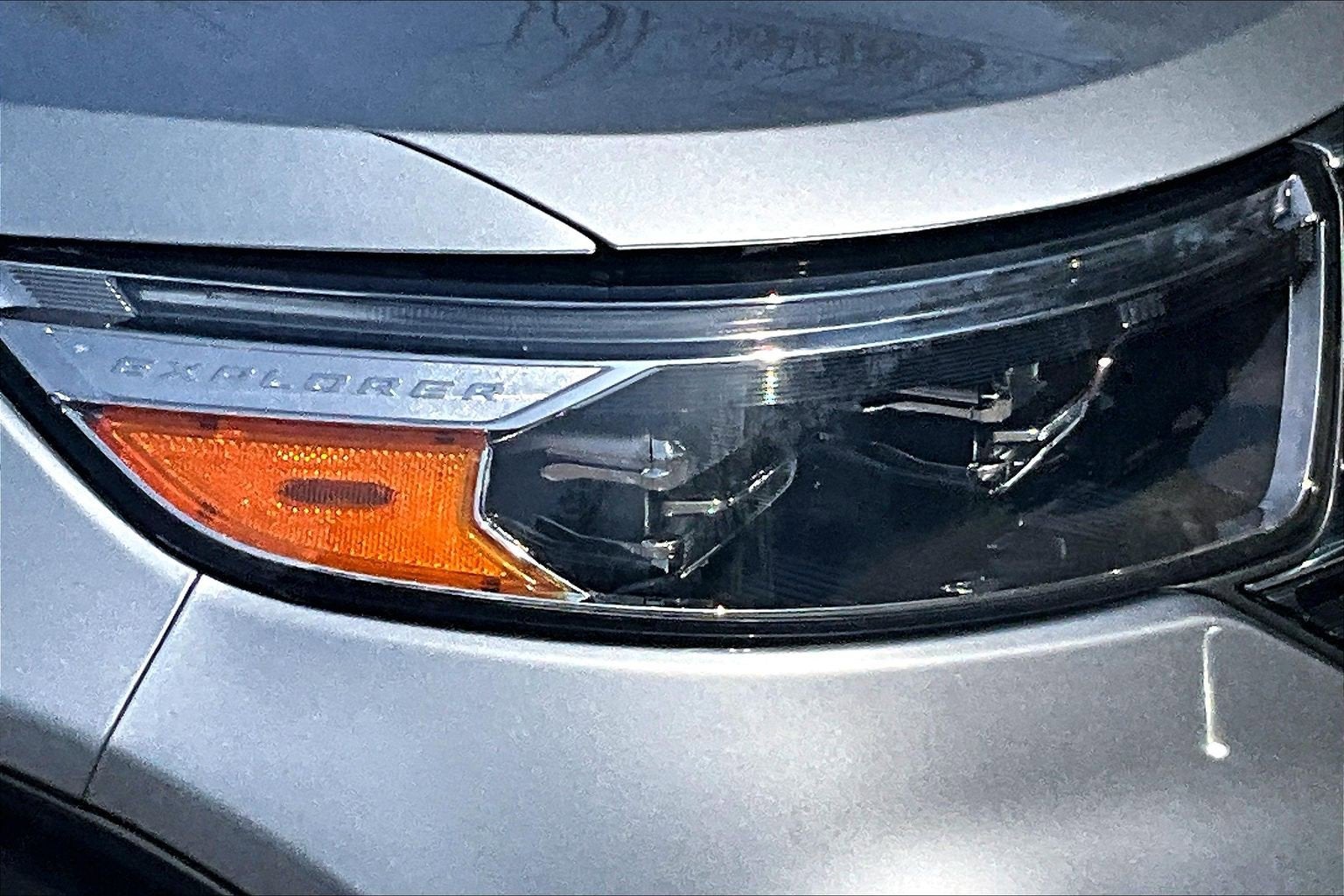 2022 Ford Explorer XLT 4WD WITH FACTORY TOW PKG