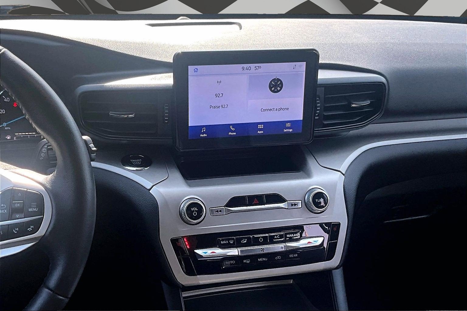 2022 Ford Explorer XLT TOW PACKAGE