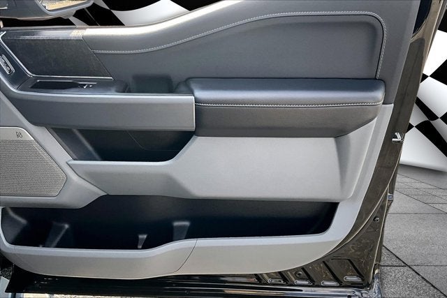 2024 Ford F-150 Lightning Flash