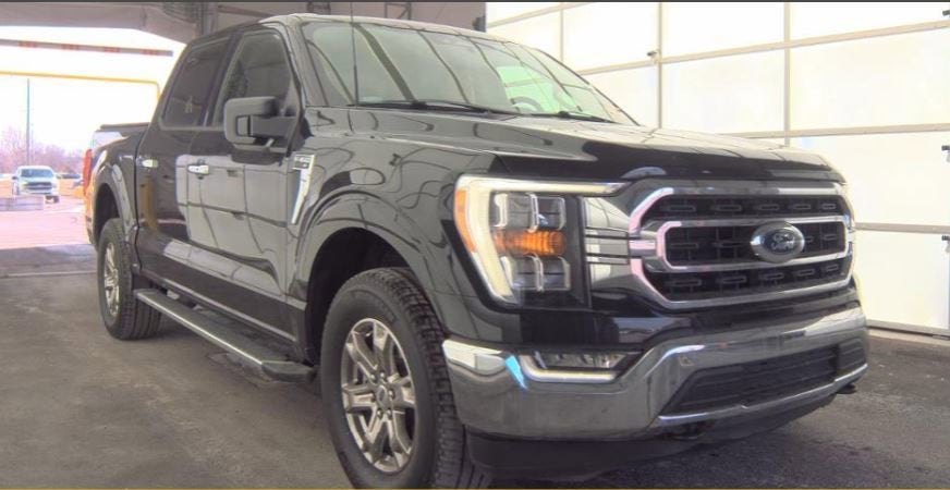 2022 Ford F-150 XLT V8 LUXURY PANO ROOF