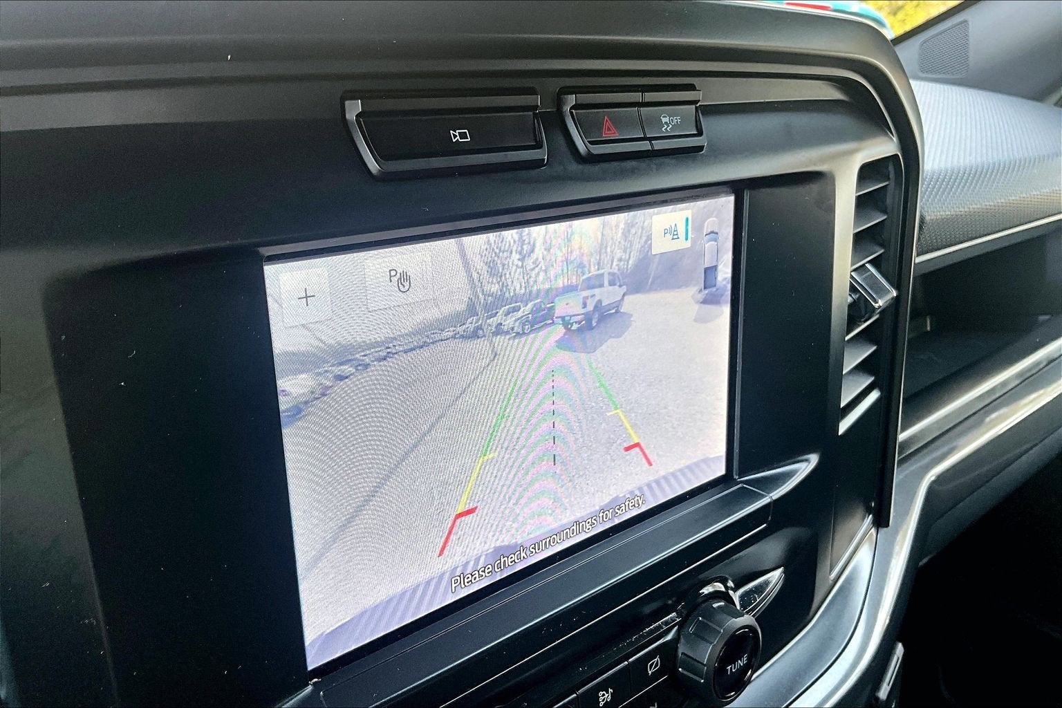 2023 Ford F-150 STX V8 CREW