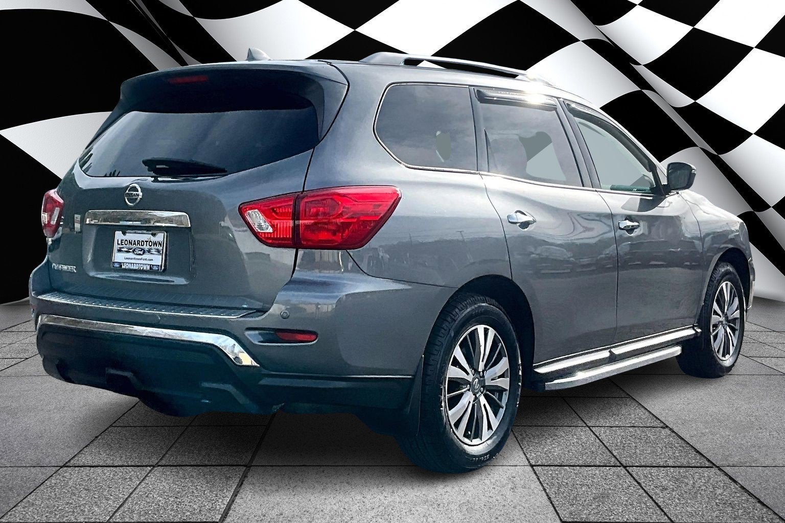 2020 Nissan Pathfinder S